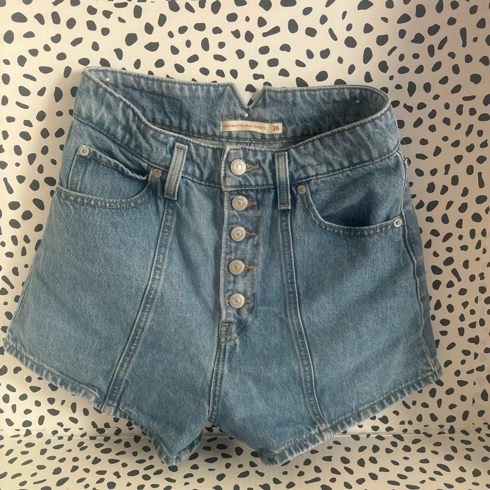 Levi high waisted mom denim shorts